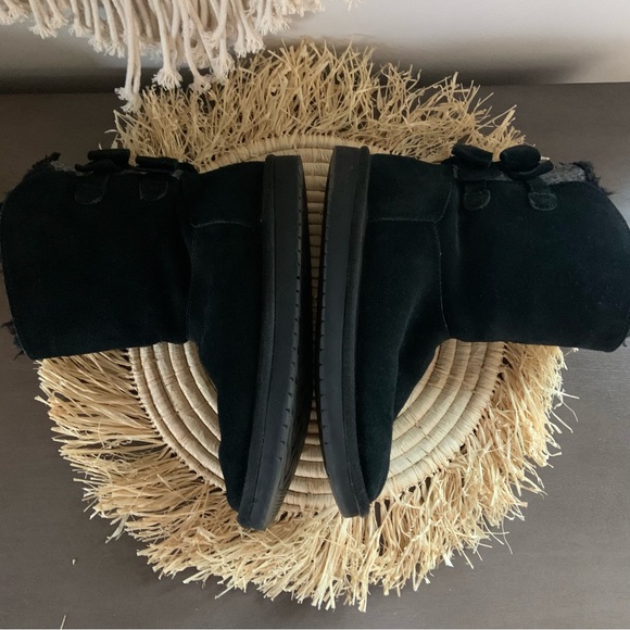 UGG Koolaburra Attie Bow Faux Fur Lined Boots Black Size 5 - Picture 11 of 16